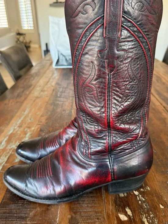 Men’s Vintage Lucchese Classic Boots